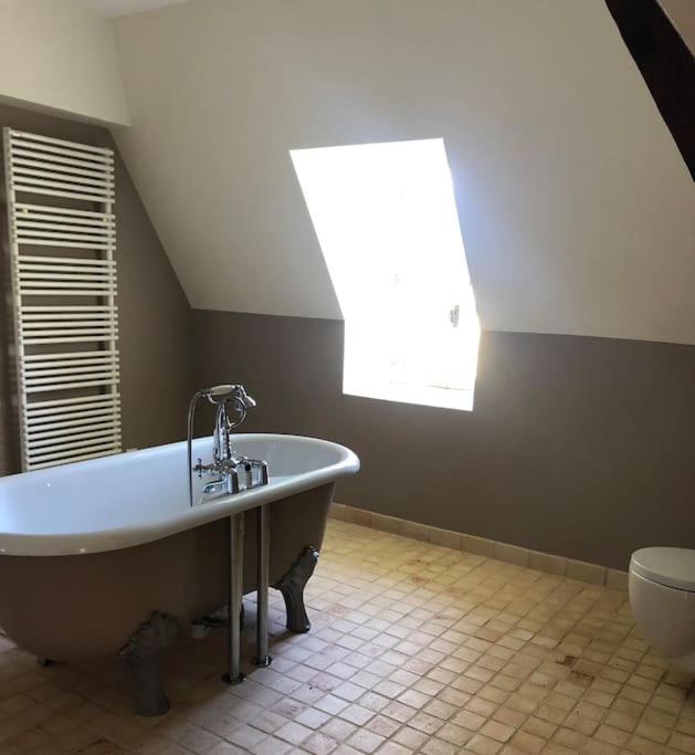 Charming 18Th Century Chateau, Near Bayeux In Calvados, Normandie Livry  Esterno foto